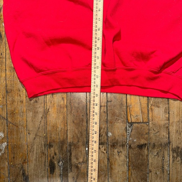 Mukbang and Chill Gildan Sweatshirt Women's L Red Fleece Lined Graphic Pullover - Picture 5 of 8